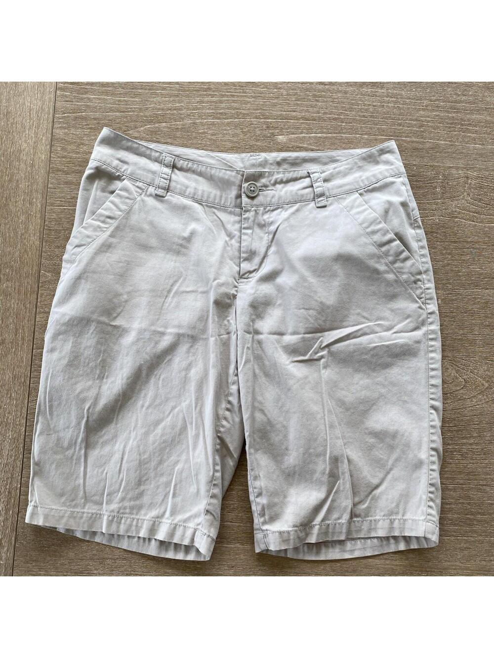 Columbia Hiking Shorts, Women 6 Light Khaki, Pockets, Good Condition